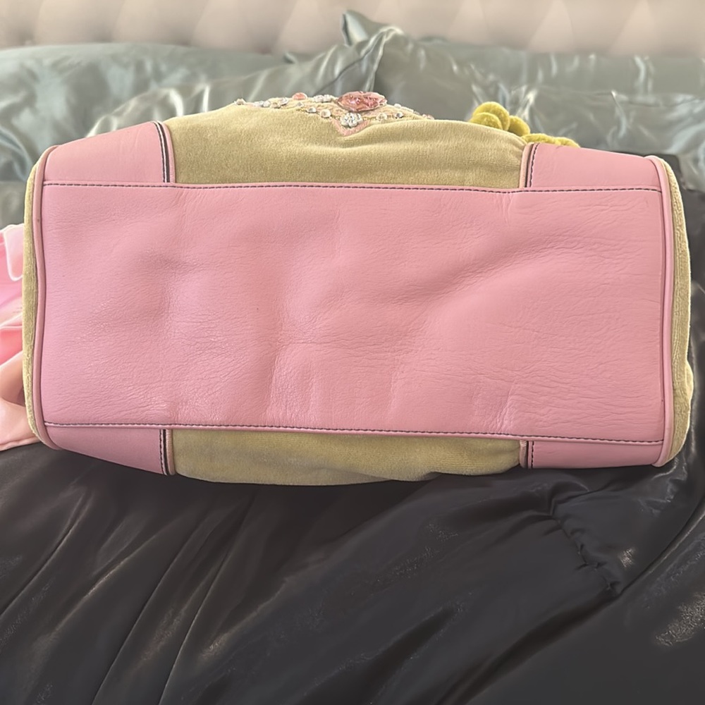 Juicy bag super cute in Nearly new condition - Picture 2 of 16
